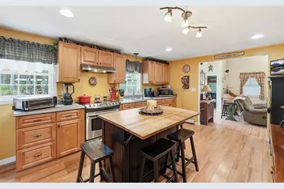 12 Holcomb Street, Leicester, MA 01524 - Photo 10