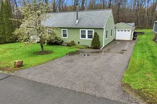 12 Holcomb St, Leicester, MA 01524 - Photo 1