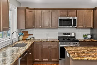 35 Focosi Ln, Ludlow, MA 01056 - Photo 4