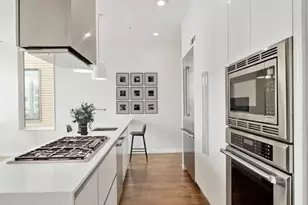 525 E 1st St, Boston, MA 02127 - Photo 6