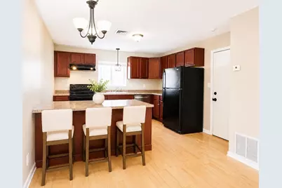 5455 N Main St #4E, Fall River, MA 02720 - Photo 4