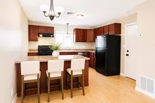 5455 N Main St, Fall River, MA 02720 - Photo 4
