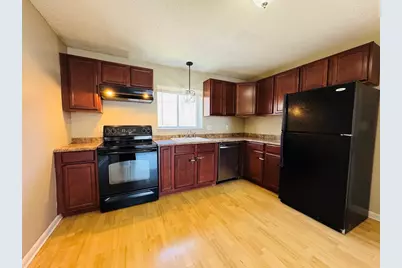 5455 N Main St #4E, Fall River, MA 02720 - Photo 6
