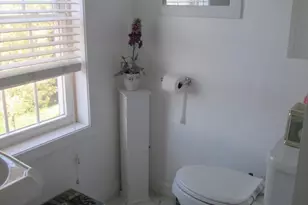28 Clairmont Ave, Chicopee, MA 01013 - Photo 26