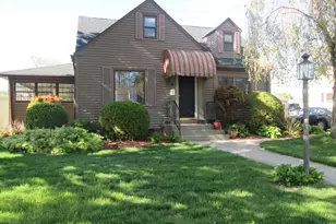28 Clairmont Ave, Chicopee, MA 01013 - Photo 2