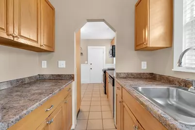 51 Yale Street #51, Medford, MA 02151 - Photo 8