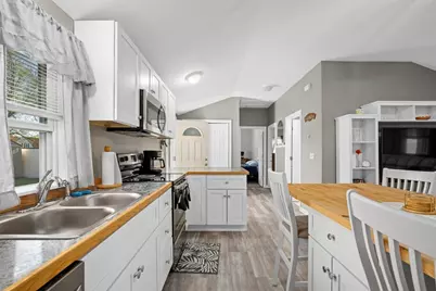394 A Main, Oxford, MA 01540 - Photo 14