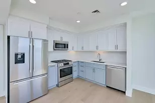 301 Border St, Boston, MA 02128 - Photo 10