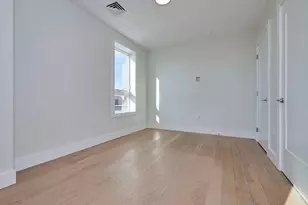 301 Border St, Boston, MA 02128 - Photo 10