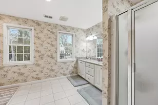 22 Barrett St, Needham, MA 02492 - Photo 16