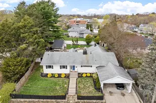 82 Cornell Rd, Marblehead, MA 01945 - Photo 2