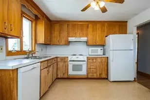 6 Barnes Ave, Salem, MA 01970 - Photo 28