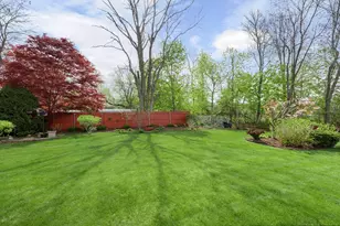 706 Lawton St, Fall River, MA 02721 - Photo 6