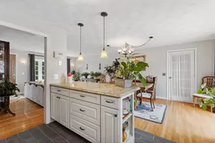 706 Lawton St, Fall River, MA 02721 - Photo 10