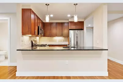321 Hammond Pond Pkwy #103, Brookline, MA 02467 - Photo 6