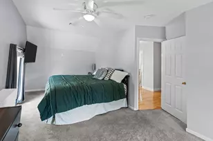 2453 Acushnet Ave, New Bedford, MA 02745 - Photo 20