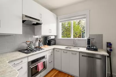 6-8 Bartlett St #3, Boston, MA 02129 - Photo 14