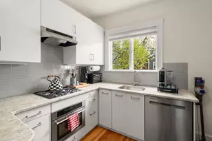68 Bartlett St, Boston, MA 02129 - Photo 14