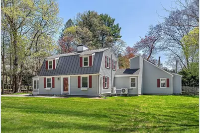 10 Bennett Rd, Wayland, MA 01778 - Photo 2