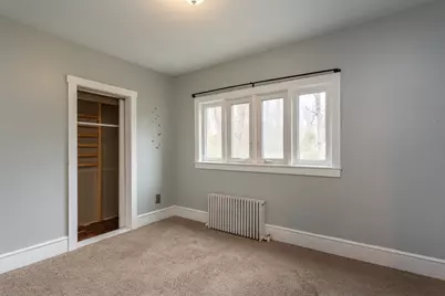 31 Bradford St, New Bedford, MA 02745 - Photo 16