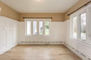 31 Bradford St, New Bedford, MA 02745 - Photo 6