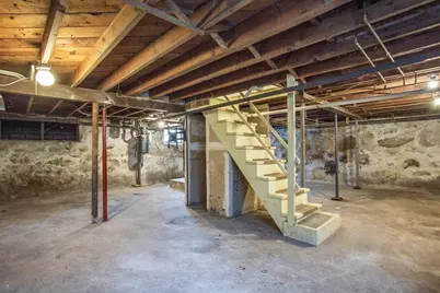 31 Bradford St, New Bedford, MA 02745 - Photo 22
