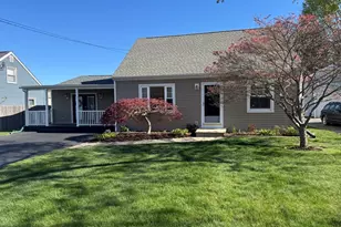 48 Fatima Dr, Bristol, RI 02809 - Photo 2