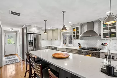 411 Salem St, Wilmington, MA 01887 - Photo 2