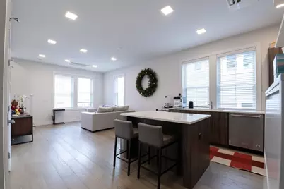 24 Rush St #I, Somerville, MA 02145 - Photo 4