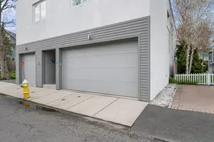 14 Central St, Marblehead, MA 01945 - Photo 2