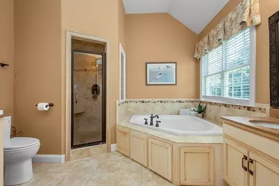 175 Pokanoket Path, Wrentham, MA 02093 - Photo 20