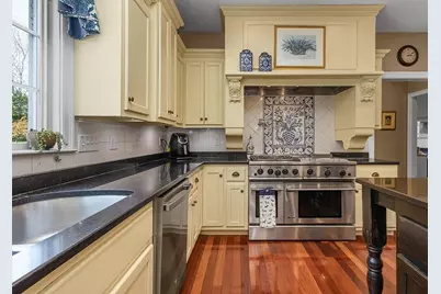175 Pokanoket Path, Wrentham, MA 02093 - Photo 6