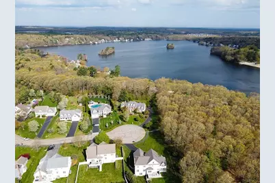175 Pokanoket Path, Wrentham, MA 02093 - Photo 40