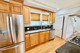 64 Robertson, Quincy, MA 02169 - Photo 10