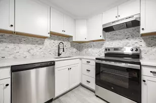 26 Williamsburg Ct, Shrewsbury, MA 01545 - Photo 6