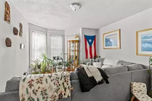 15 Russell St, Worcester, MA 01609 - Photo 6