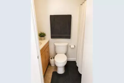 700 Metropolitan Ave, Boston, MA 02136 - Photo 16