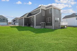 73 Pratt Ave, Bridgewater, MA 02324 - Photo 4