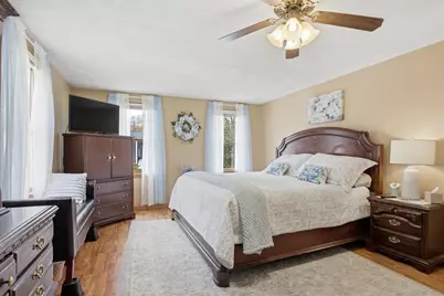 18 Trifiro Rd, Billerica, MA 01821 - Photo 26