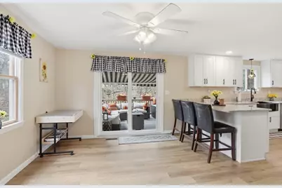 18 Trifiro Rd, Billerica, MA 01821 - Photo 18