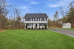 18 Trifiro Rd, Billerica, MA 01821 - Photo 2