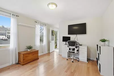 18 Trifiro Rd, Billerica, MA 01821 - Photo 12