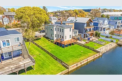 163 Coleridge St, Boston, MA 02128 - Photo 32
