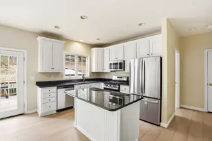 671 Lunn's Way, Plymouth, MA 02360 - Photo 8
