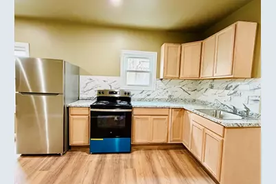 579 Bay St #1R, Taunton, MA 02780 - Photo 4