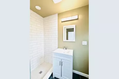 579 Bay St #1R, Taunton, MA 02780 - Photo 12