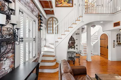 49 Grove St #Penthouse, Boston, MA 02114 - Photo 4