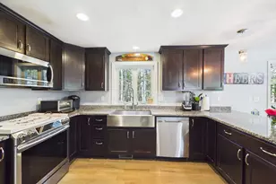 987 Dighton Woods Cir, Dighton, MA 02715 - Photo 14