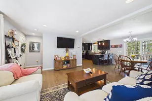987 Dighton Woods Cir, Dighton, MA 02715 - Photo 8