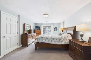987 Dighton Woods Cir, Dighton, MA 02715 - Photo 18
